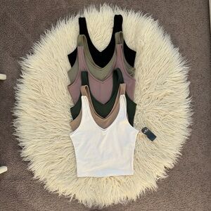 Hollister Ribbed Seamless Fabric V-Neck Tank Bundle